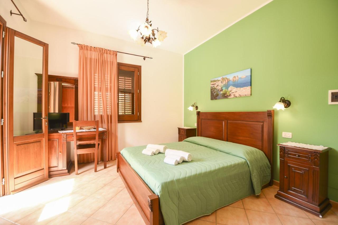 Bed and Breakfast Aurora Кастеллуццо Екстер'єр фото