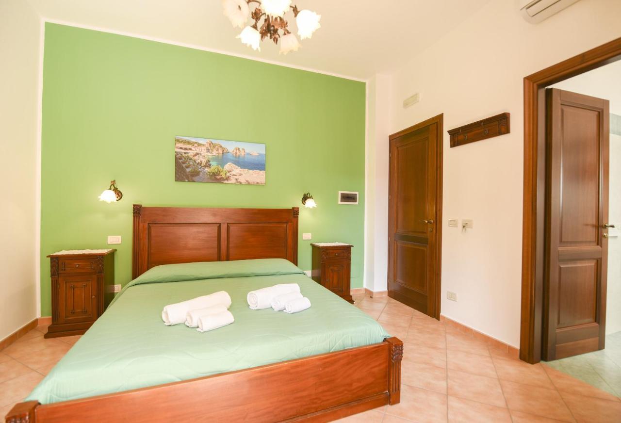 Bed and Breakfast Aurora Кастеллуццо Екстер'єр фото