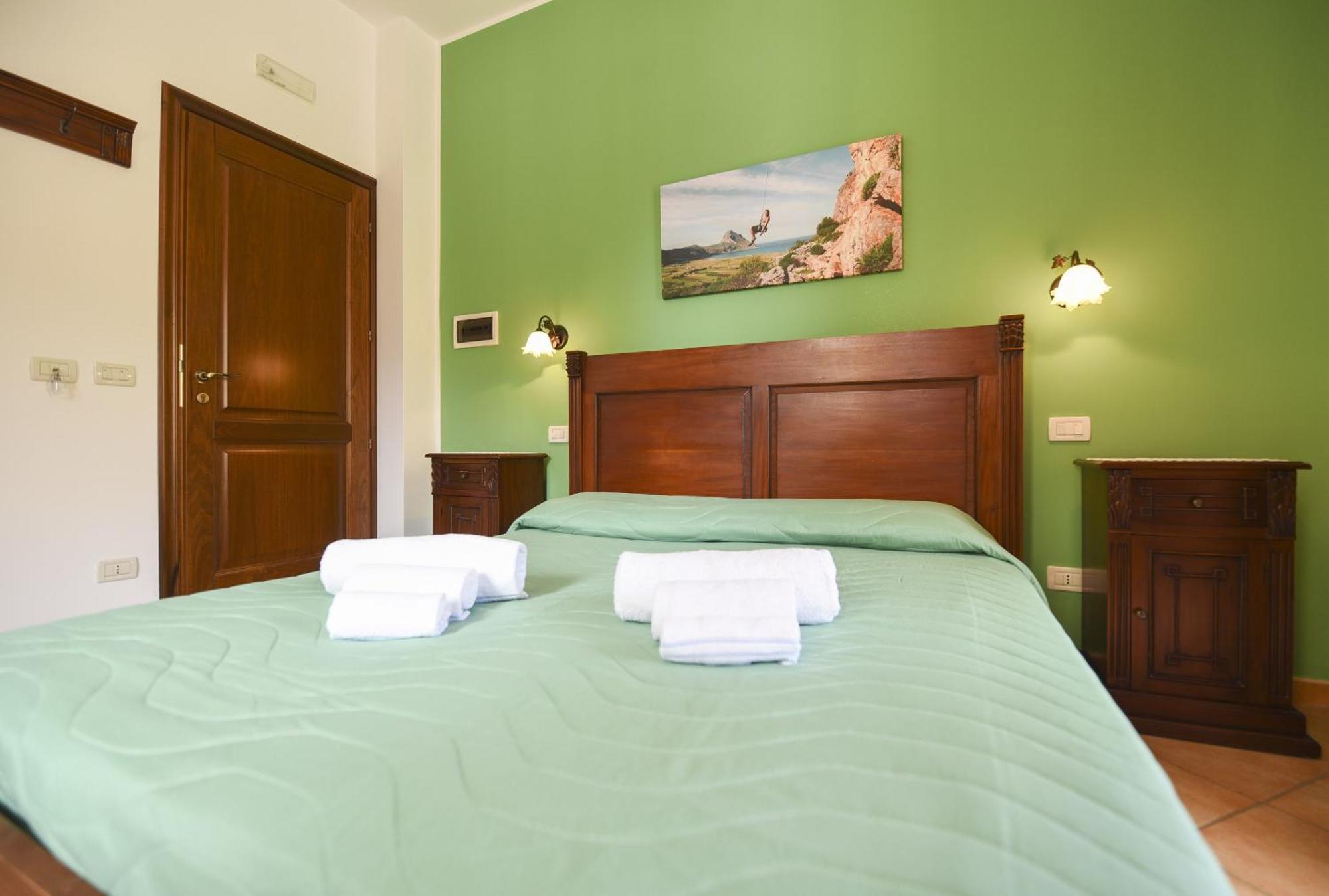 Bed and Breakfast Aurora Кастеллуццо Номер фото