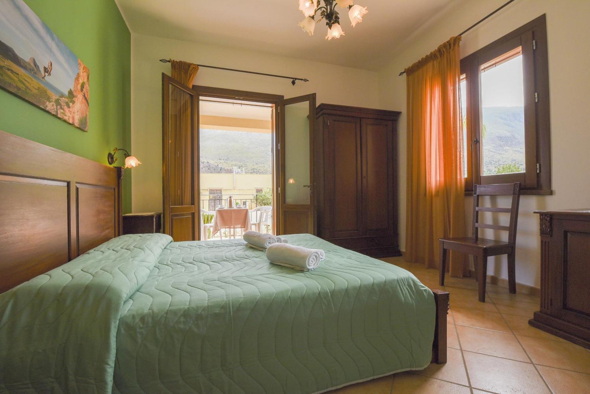 Bed and Breakfast Aurora Кастеллуццо Номер фото